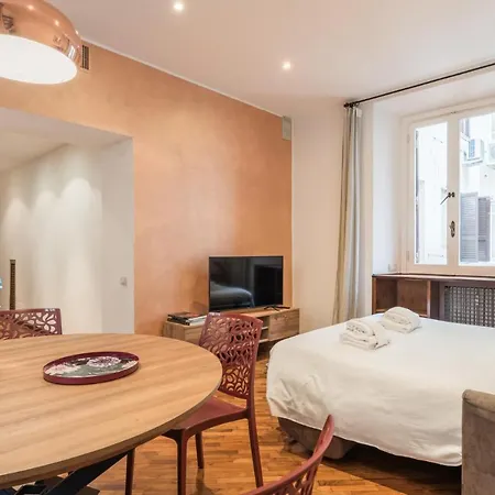 The Rent - Three-bedroom Near Borghese * Rome