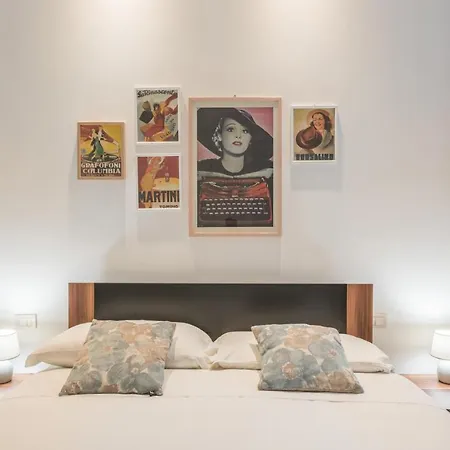 The Rent - Three-bedroom Near Borghese *